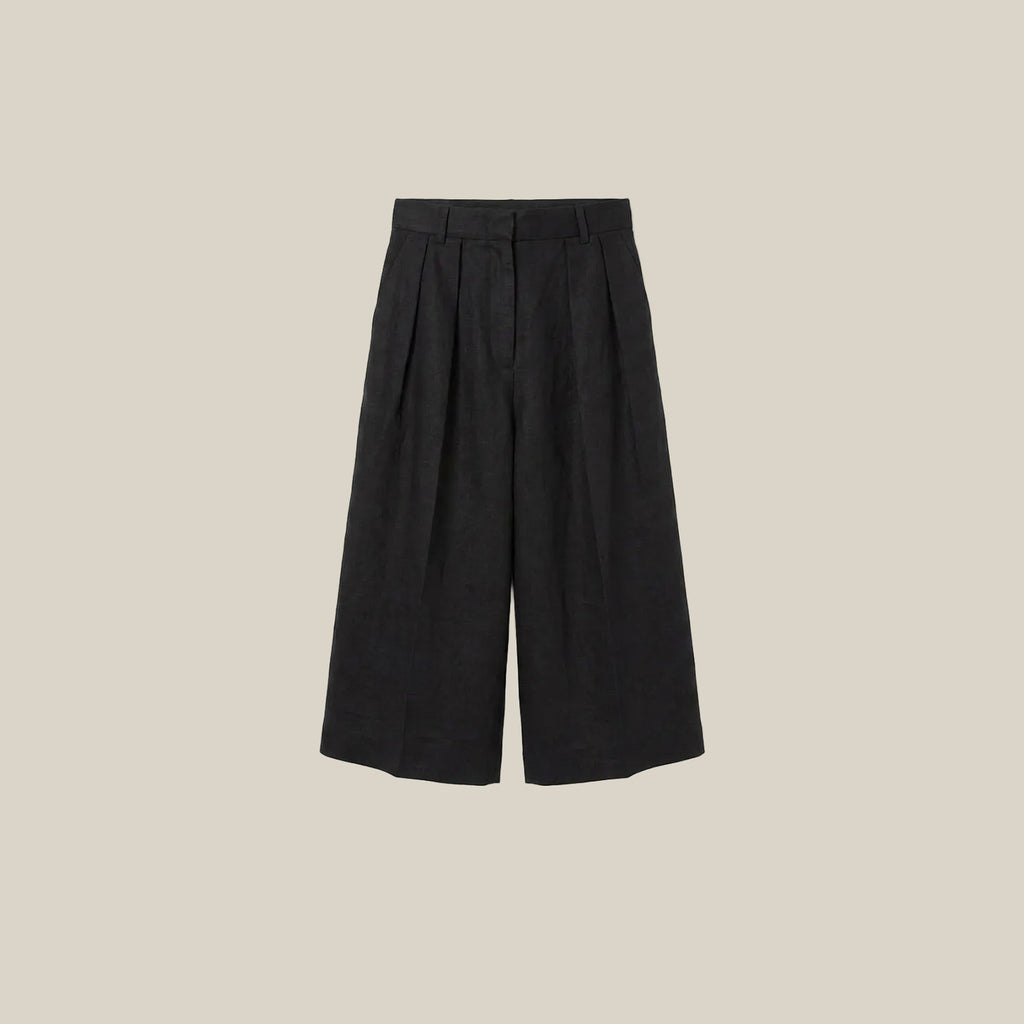 Black Linen Shorts